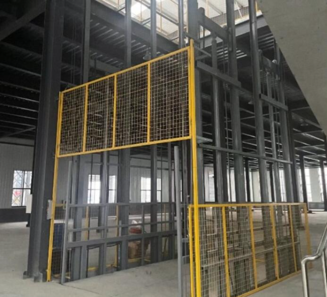 长坡镇请详细介绍一下货梯安装在室外的维护方法